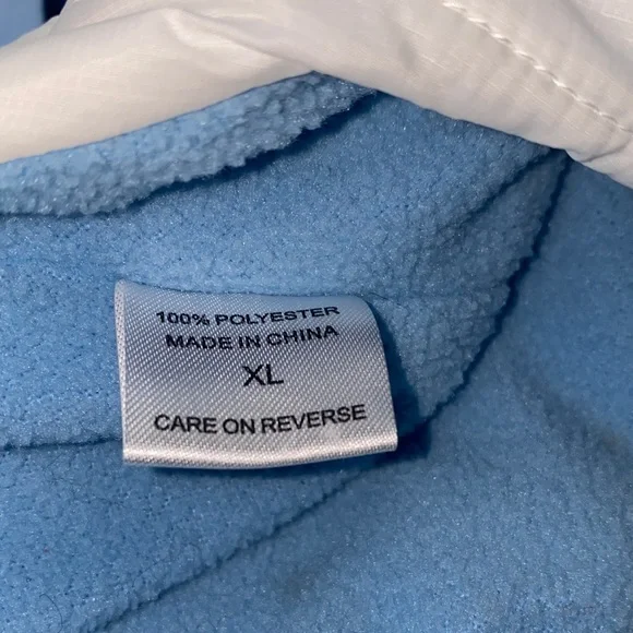 Vineyard Vines Blue and White Quilted Dog Jacket - Picture 9 of 9